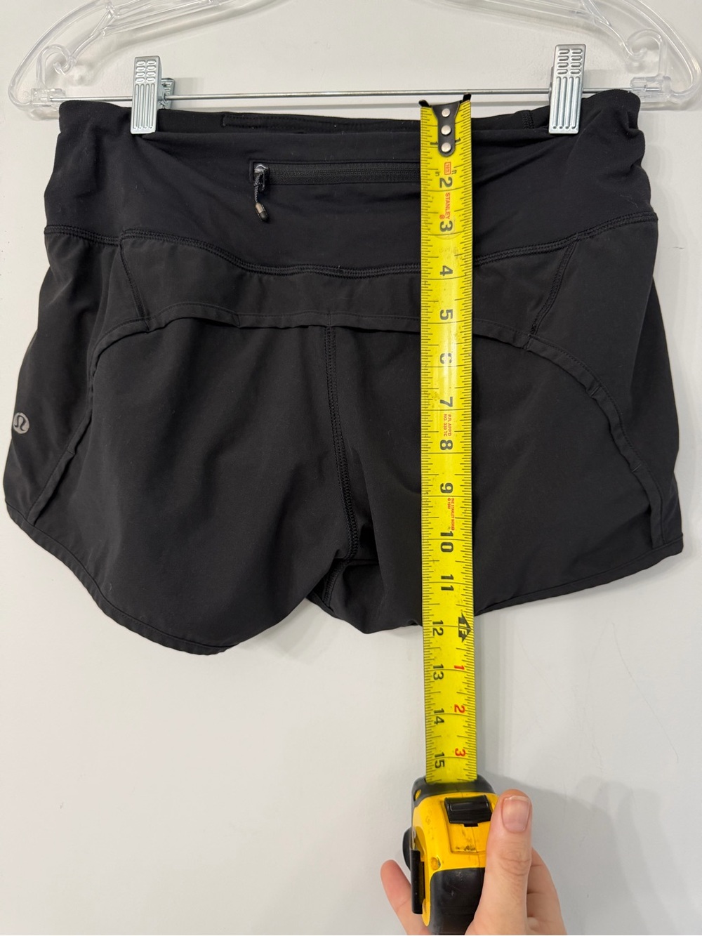 Lululemon women’s size 4 black running gym yoga exercise workout comfort shorts - Picture 4 of 5